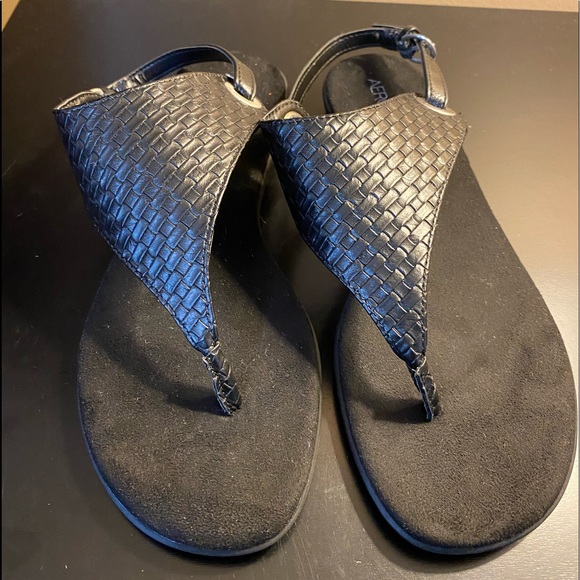 aerosoles black sandals